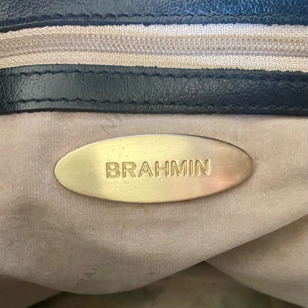 Brahmin Mini Asher GUC - Picture 5 of 11